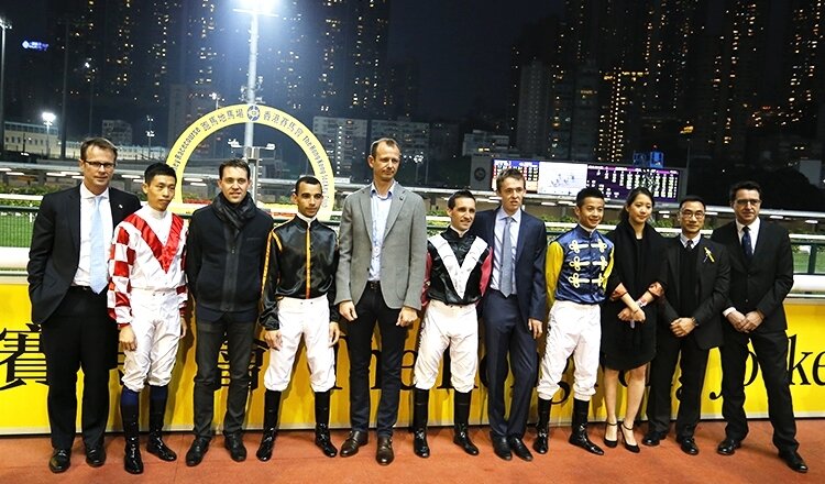 Meet & Greet in Happy Valley before the HKJC Race of the Riders — News Meet Greet In Happy Valley Before The H · English
